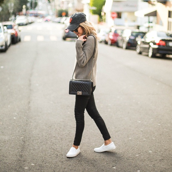 SOLD OUT Aritzia Babaton Mika Sweater - Picture 7 of 10